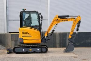 APS KMZ 28 mini-pelle d&rsquo;occasion 2,8 tonnes bras de torsion